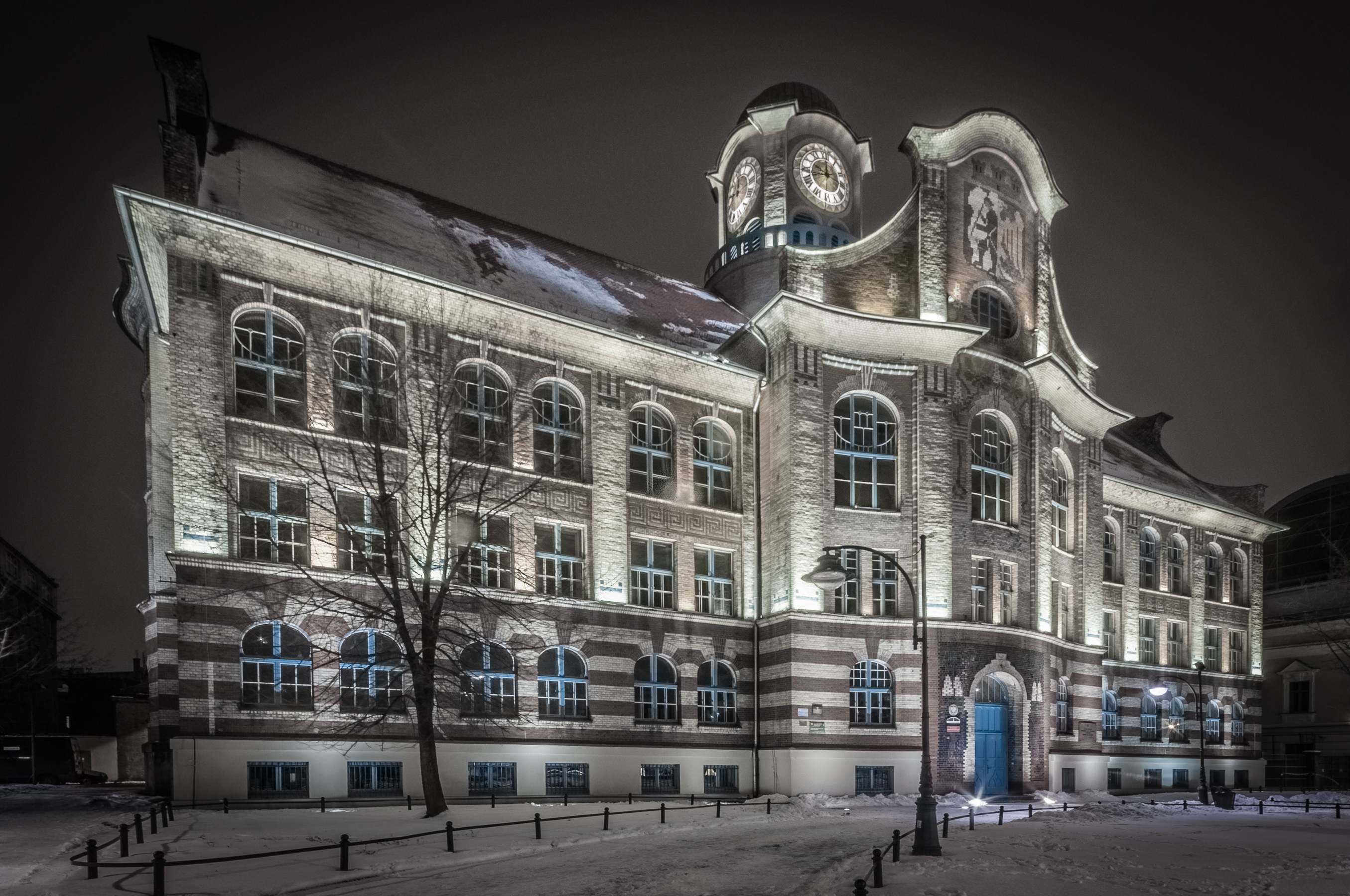 IV Liceum Ogólnokształcące im.Bolesława Chrobrego.