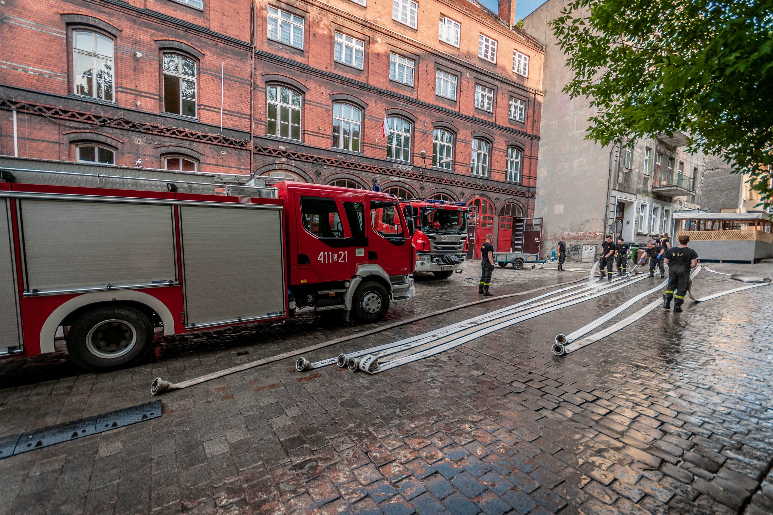 Ul. Strażacka w Bytomiu. Komenda miejska Państwowej Straży Pożarnej.